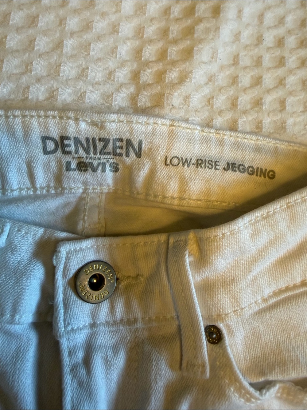 Denizen from Levi's Men's Skinny Jeans in White